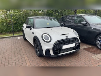 Used MINI Hatch 2023 for sale - 75532520: Photo