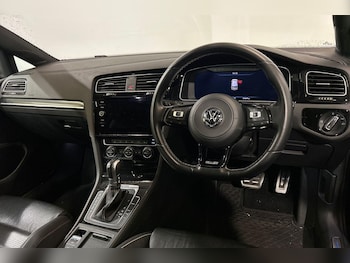 Used Volkswagen Golf 2017 for sale - 75013336: Photo