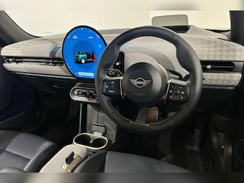 Used MINI Hatch 2024 for sale - 75351768: Photo