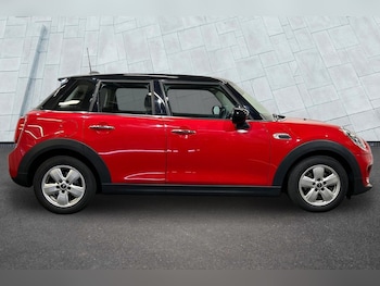 Used MINI Hatch 2019 for sale - 75757306: Photo
