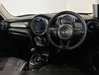 Used MINI Hatch 2019 for sale - 75757306: Photo