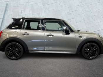 Used MINI Hatch 2019 for sale - 74850806: Photo
