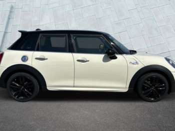 Used MINI Hatch 2018 for sale - 75082699: Photo