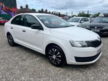 Used Skoda Rapid 2015 for sale - 74811185: Photo