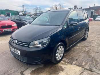Used Volkswagen Touran 2013 for sale - 74101900: Photo