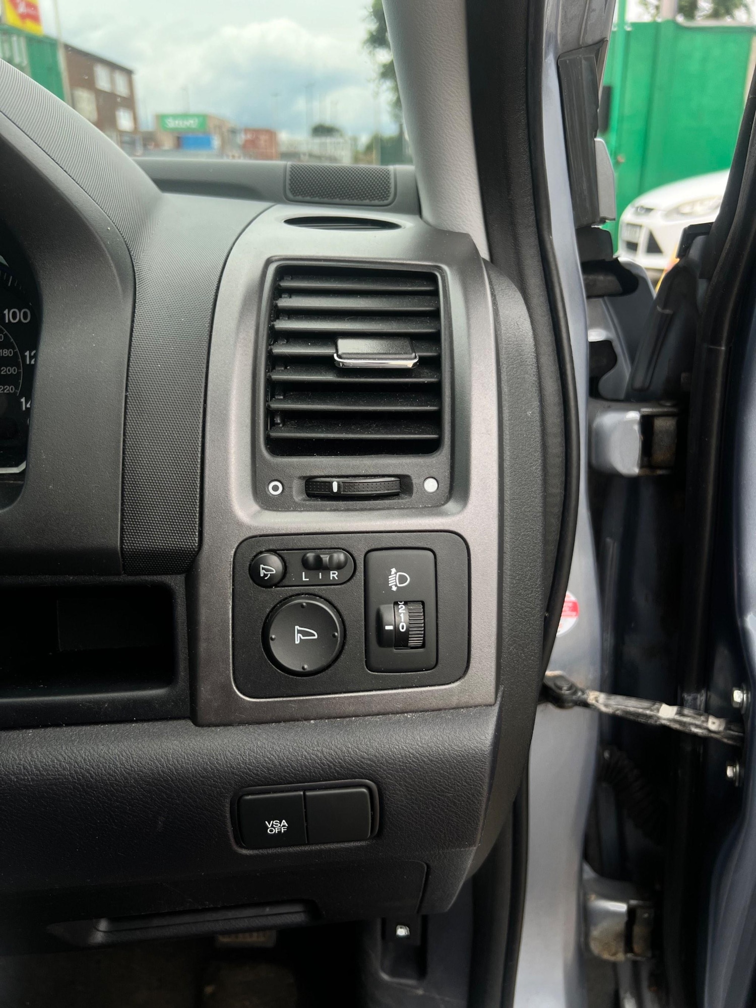 Vehicle 29