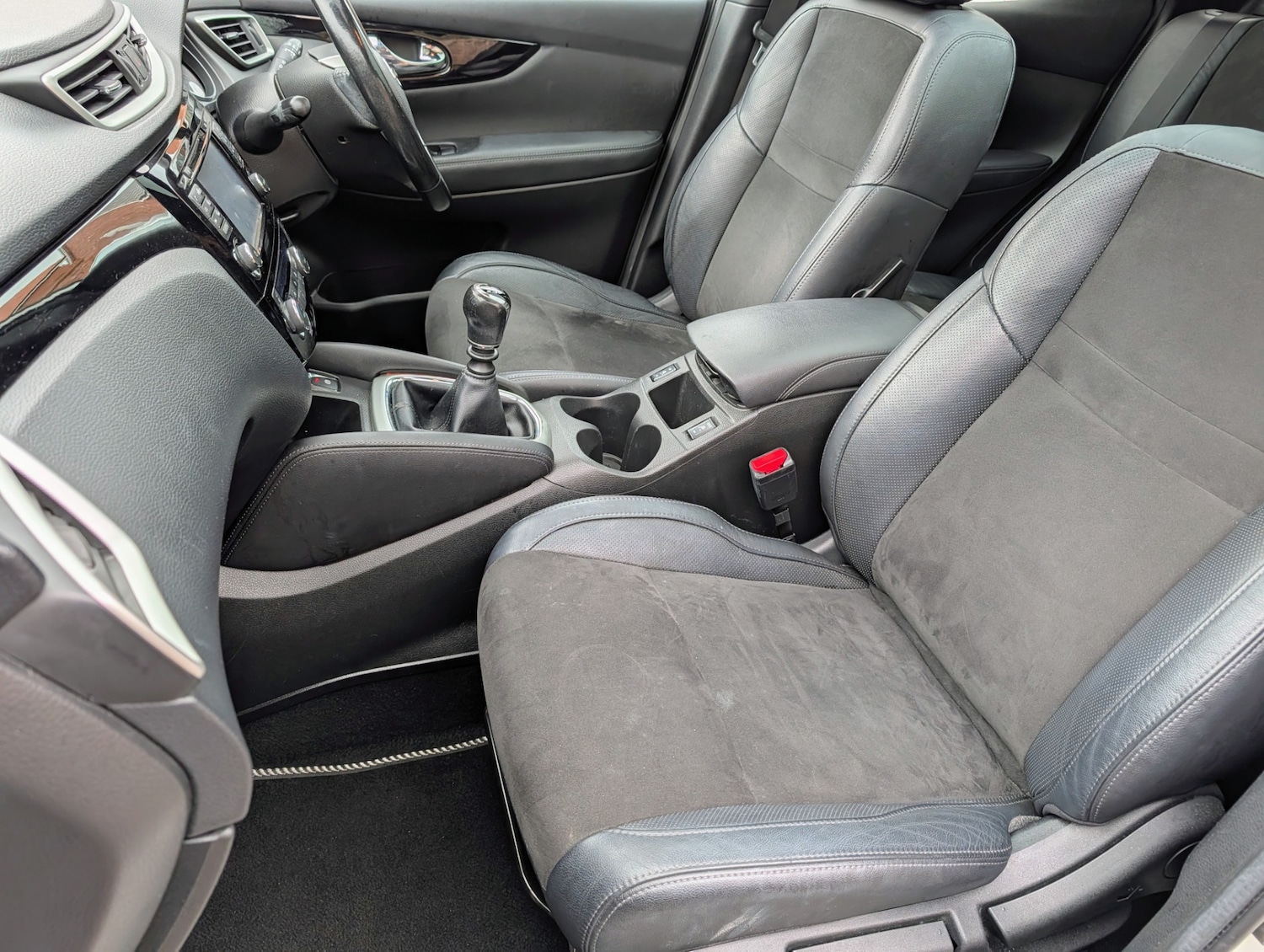 Used Nissan Qashqai 2017 for sale - 76859444: Photo 11