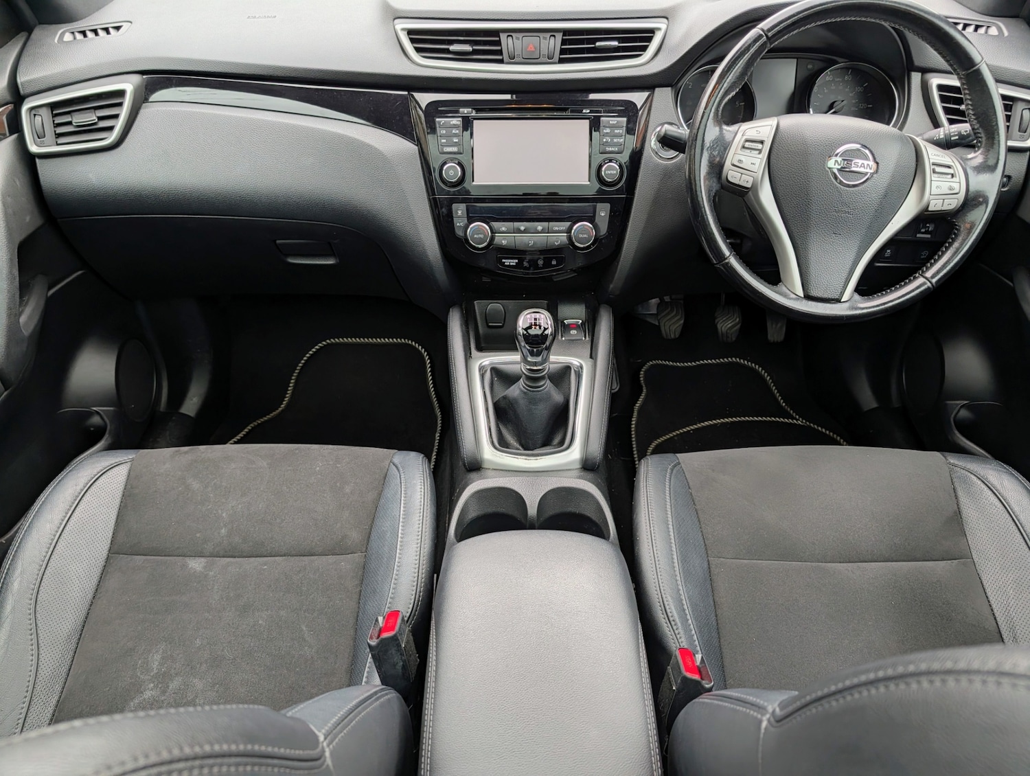 Used Nissan Qashqai 2017 for sale - 76859444: Photo 15