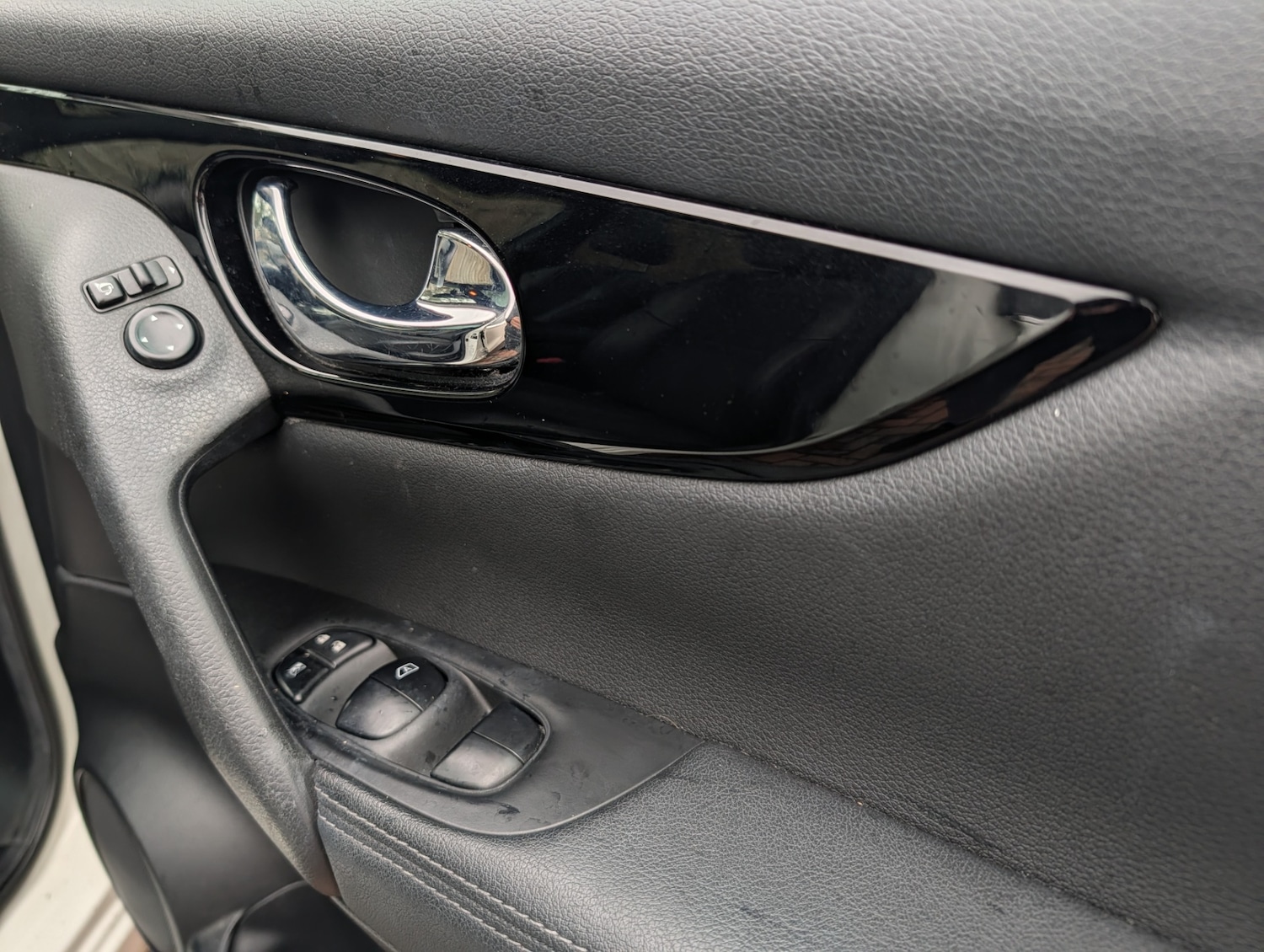 Used Nissan Qashqai 2017 for sale - 76859444: Photo 18