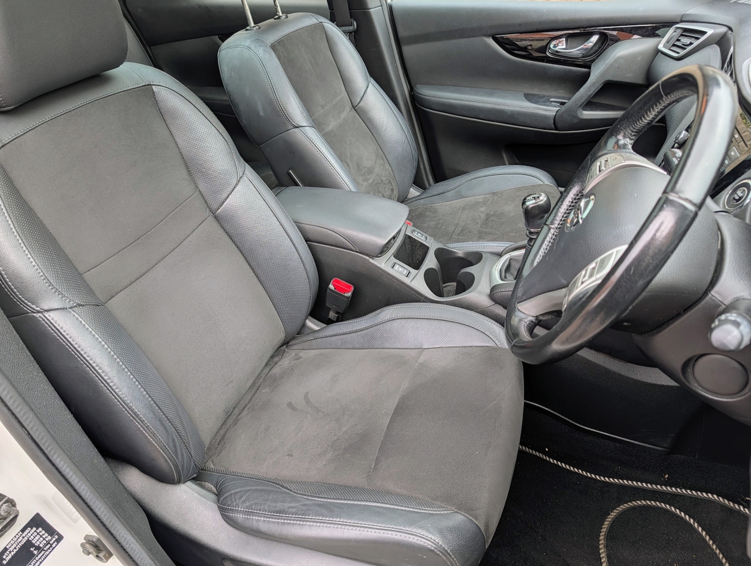 Used Nissan Qashqai 2017 for sale - 76859444: Photo 8