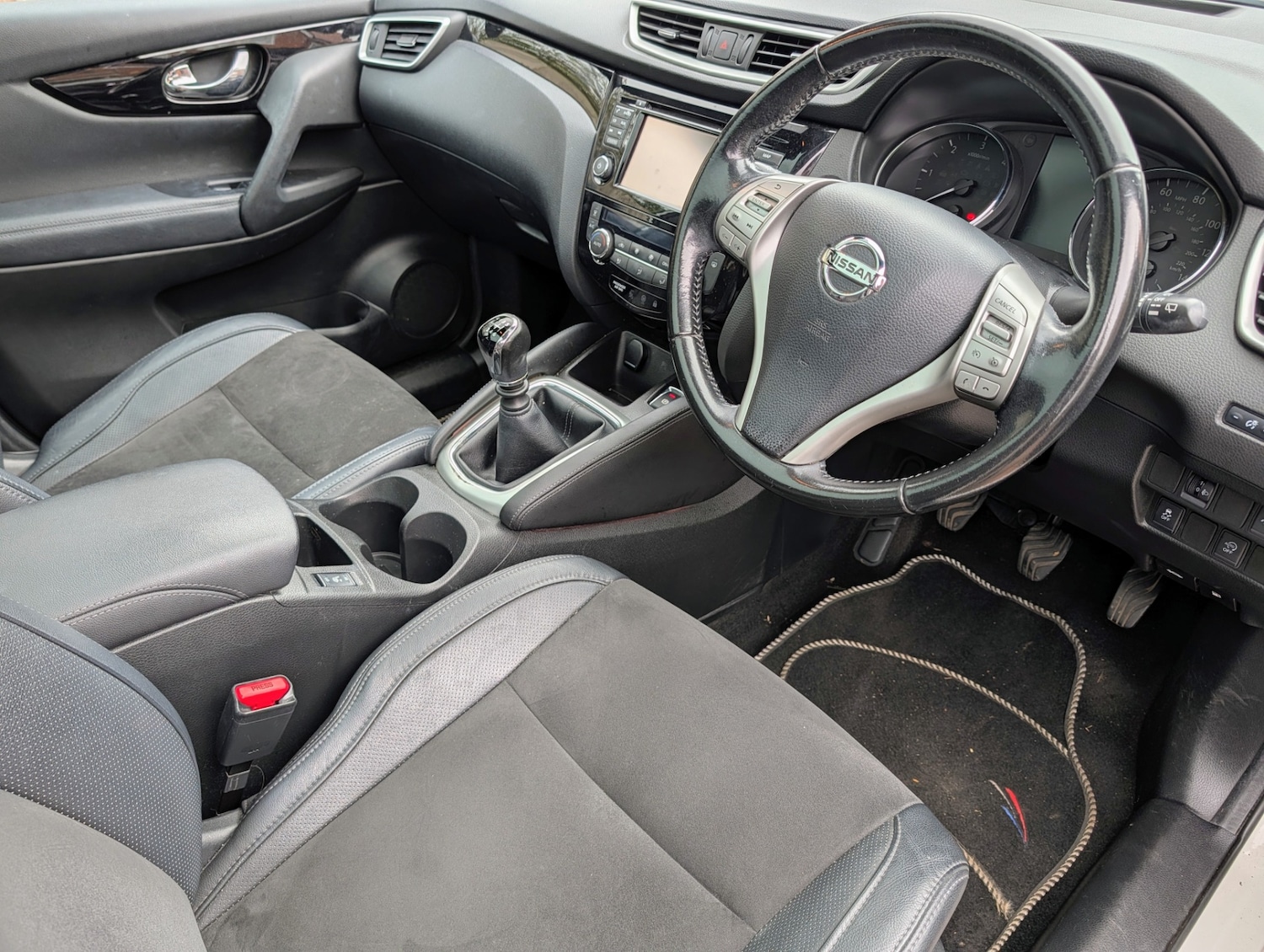 Used Nissan Qashqai 2017 for sale - 76859444: Photo 9