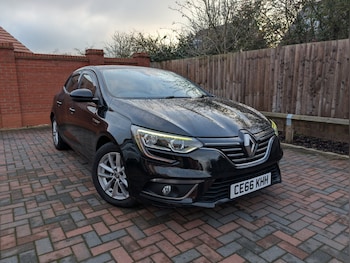 Used Renault Megane 2016 for sale - 77025629: Photo