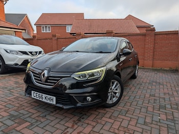 Used Renault Megane 2016 for sale - 77025629: Photo