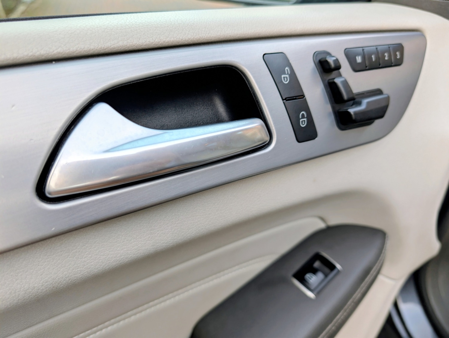 Used Mercedes-Benz M Class 2014 for sale - 77466023: Photo 25