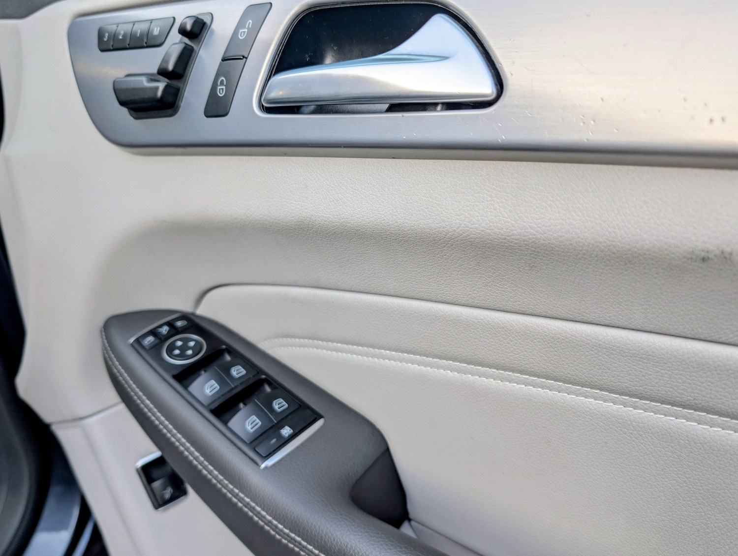 Used Mercedes-Benz M Class 2014 for sale - 77466023: Photo 26