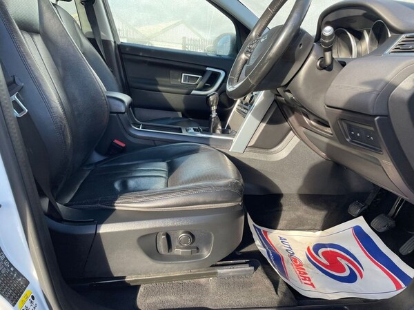 Used Land Rover Discovery Sport 2017 for sale - 64786978: Photo 14