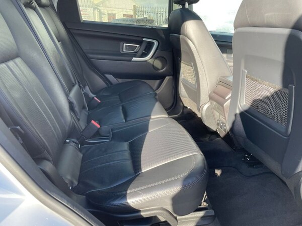 Used Land Rover Discovery Sport 2017 for sale - 64786978: Photo 26
