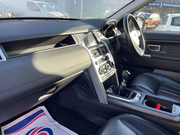 Used Land Rover Discovery Sport 2017 for sale - 64786978: Photo 32