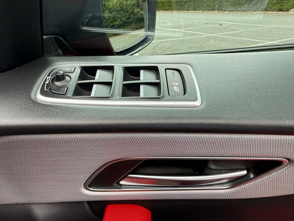 Used Jaguar F-Pace 2017 for sale - 77668784: Photo 17