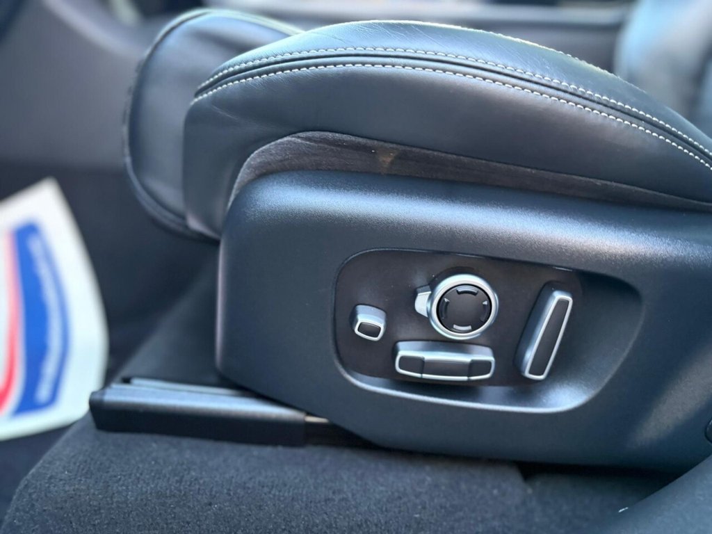 Used Land Rover Range Rover Velar 2018 for sale - 76454359: Photo 34