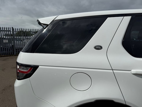 Used Land Rover Discovery Sport 2017 for sale - 74649608: Photo 14