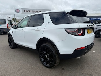 Used Land Rover Discovery Sport 2017 for sale - 74649608: Photo