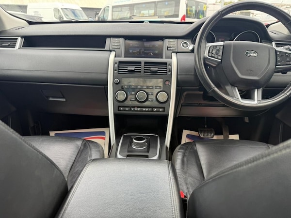 Used Land Rover Discovery Sport 2017 for sale - 74649608: Photo 32