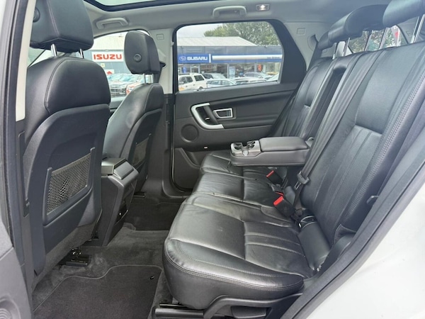 Used Land Rover Discovery Sport 2017 for sale - 74649608: Photo 43