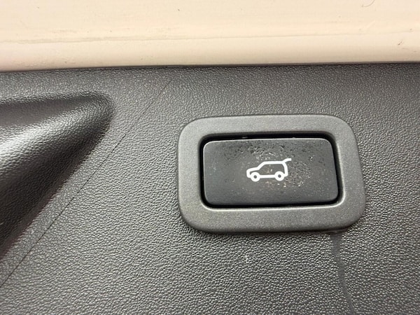Used Land Rover Discovery Sport 2017 for sale - 74649608: Photo 50