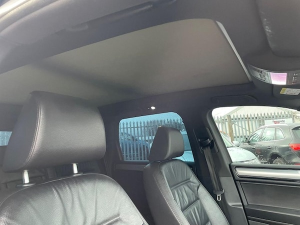 Used Volkswagen Touareg 2015 for sale - 69945762: Photo 31