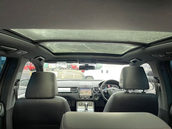Used Volkswagen Touareg 2015 for sale - 69945762: Photo 42