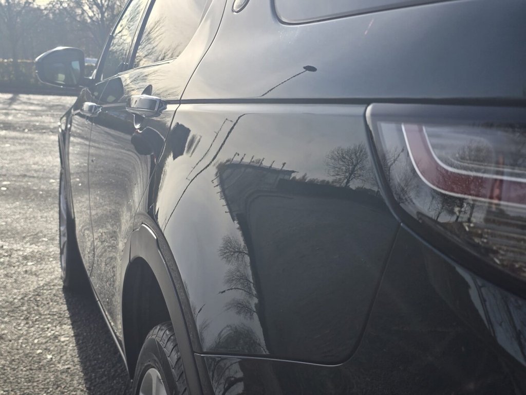 Used Land Rover Discovery Sport 2015 for sale - 76256309: Photo 17