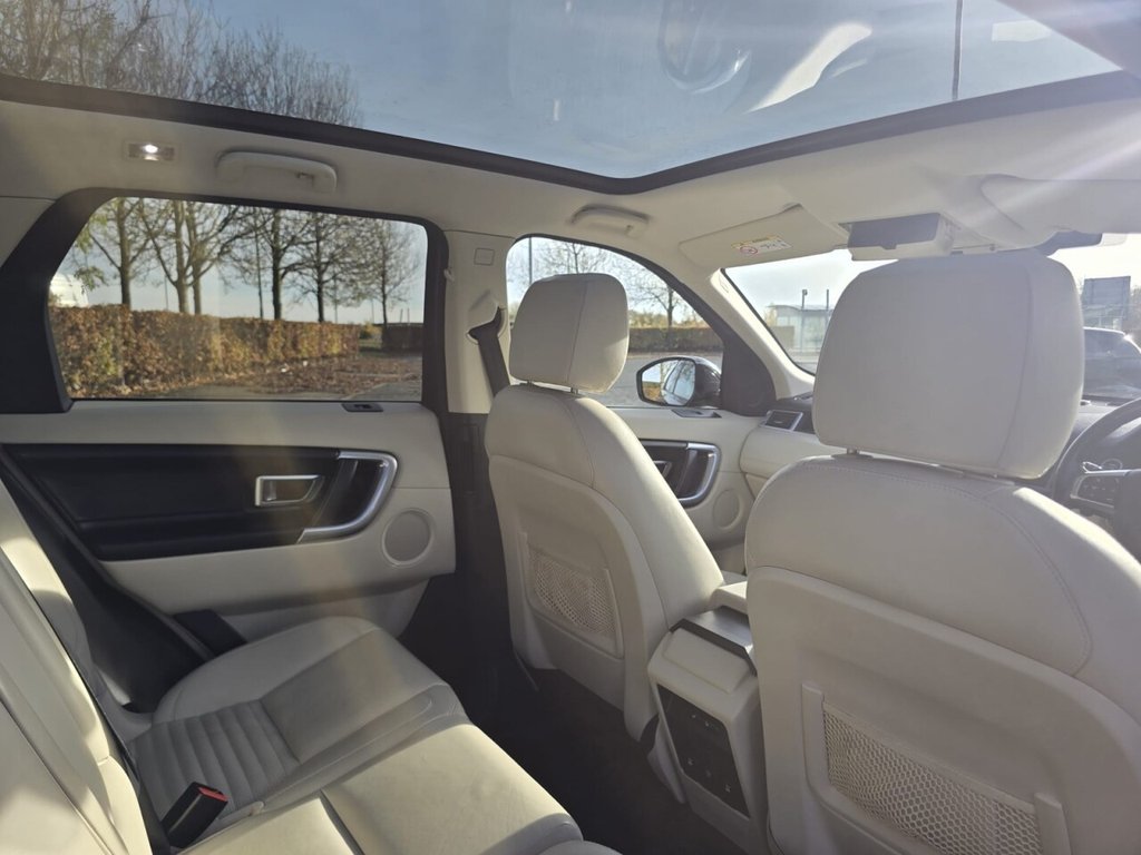 Used Land Rover Discovery Sport 2015 for sale - 76256309: Photo 30