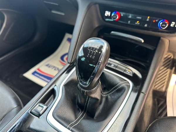 Used Vauxhall Insignia 2018 for sale - 69793112: Photo 25