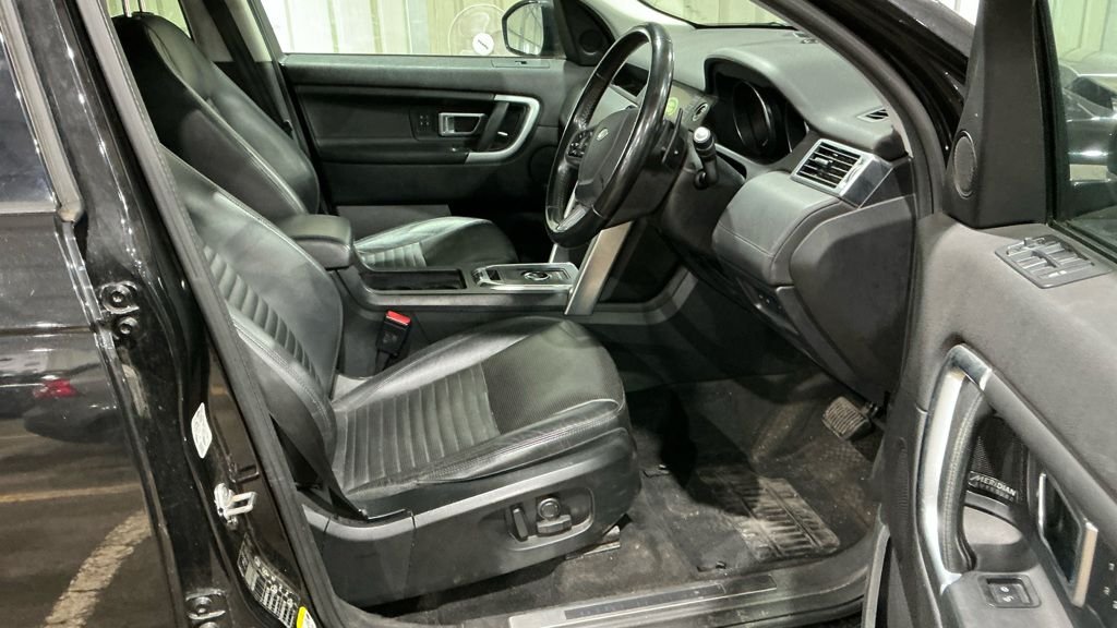 Used Land Rover Discovery Sport 2017 for sale - 77263435: Photo 7