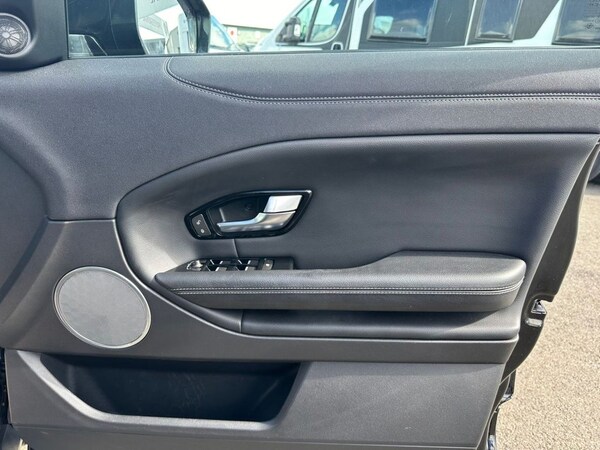 Used Land Rover Range Rover Evoque 2017 for sale - 71534421: Photo 12