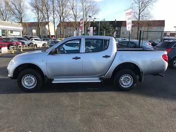Used Mitsubishi L200 2016 for sale - 69945793: Photo