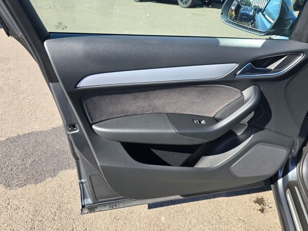 Used Audi Q3 2016 for sale - 71086645: Photo 31