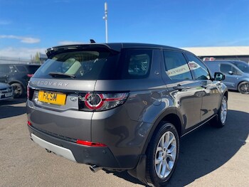 Used Land Rover Discovery Sport 2016 for sale - 77798280: Photo