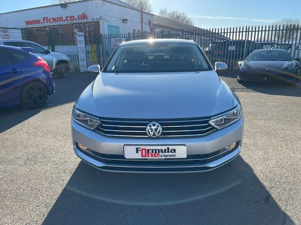 Used Volkswagen Passat 2017 for sale - 66864644: Photo 2