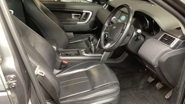 Used Land Rover Discovery Sport 2017 for sale - 70988785: Photo 9