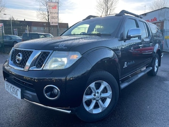 Used Nissan Navara 2015 for sale - 77668752: Photo