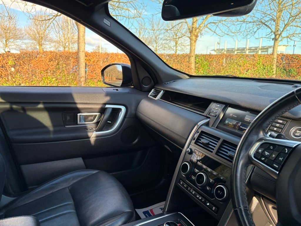 Used Land Rover Discovery Sport 2019 for sale - 76132821: Photo 31