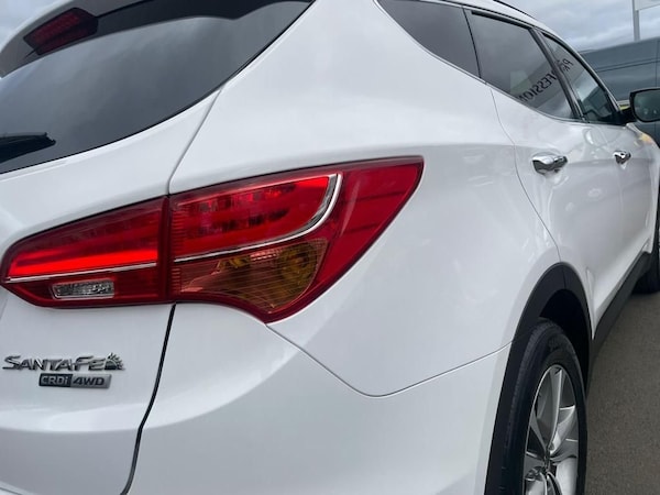 Used Hyundai Santa Fe 2015 for sale - 68708547: Photo 11