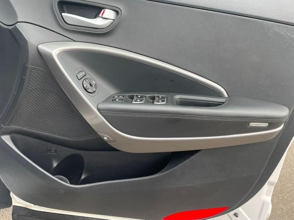 Used Hyundai Santa Fe 2015 for sale - 68708547: Photo 14