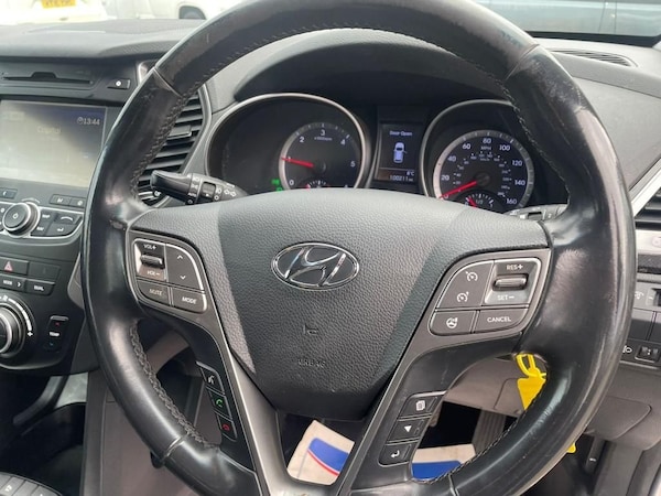 Used Hyundai Santa Fe 2015 for sale - 68708547: Photo 19