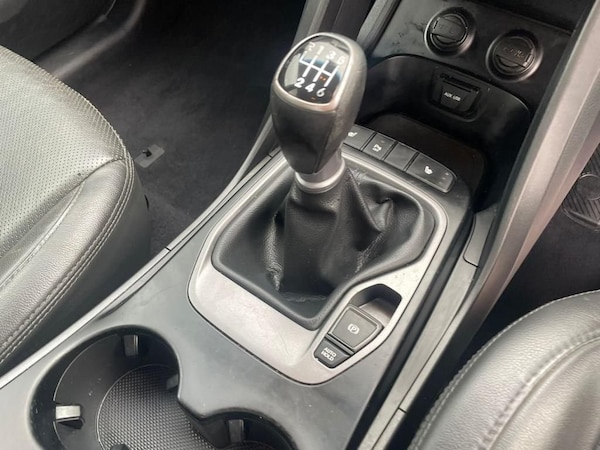 Used Hyundai Santa Fe 2015 for sale - 68708547: Photo 24