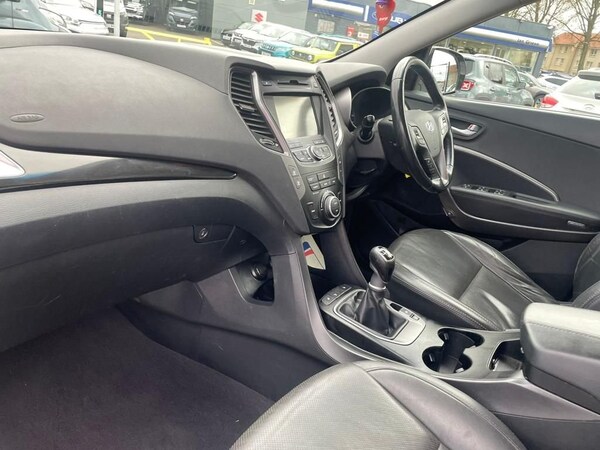 Used Hyundai Santa Fe 2015 for sale - 68708547: Photo 38