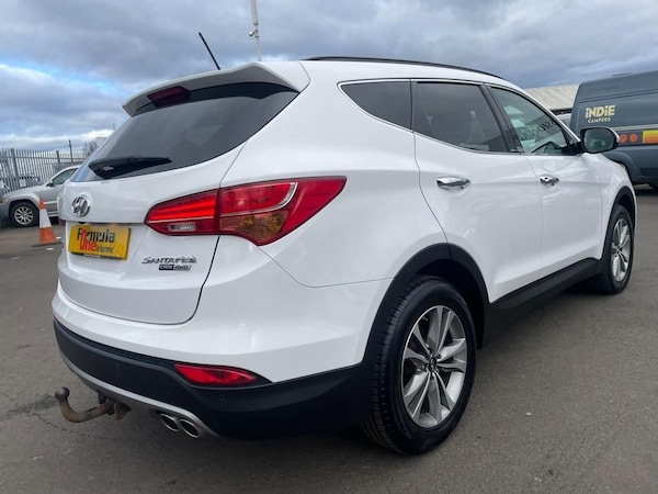 Used Hyundai Santa Fe 2015 for sale - 68708547: Photo 6