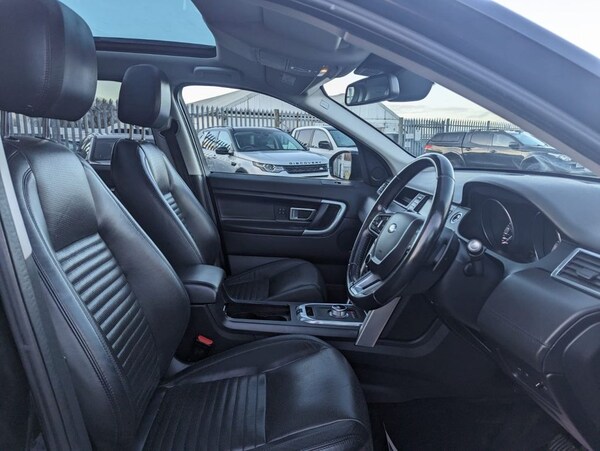Used Land Rover Discovery Sport 2015 for sale - 65562171: Photo 12